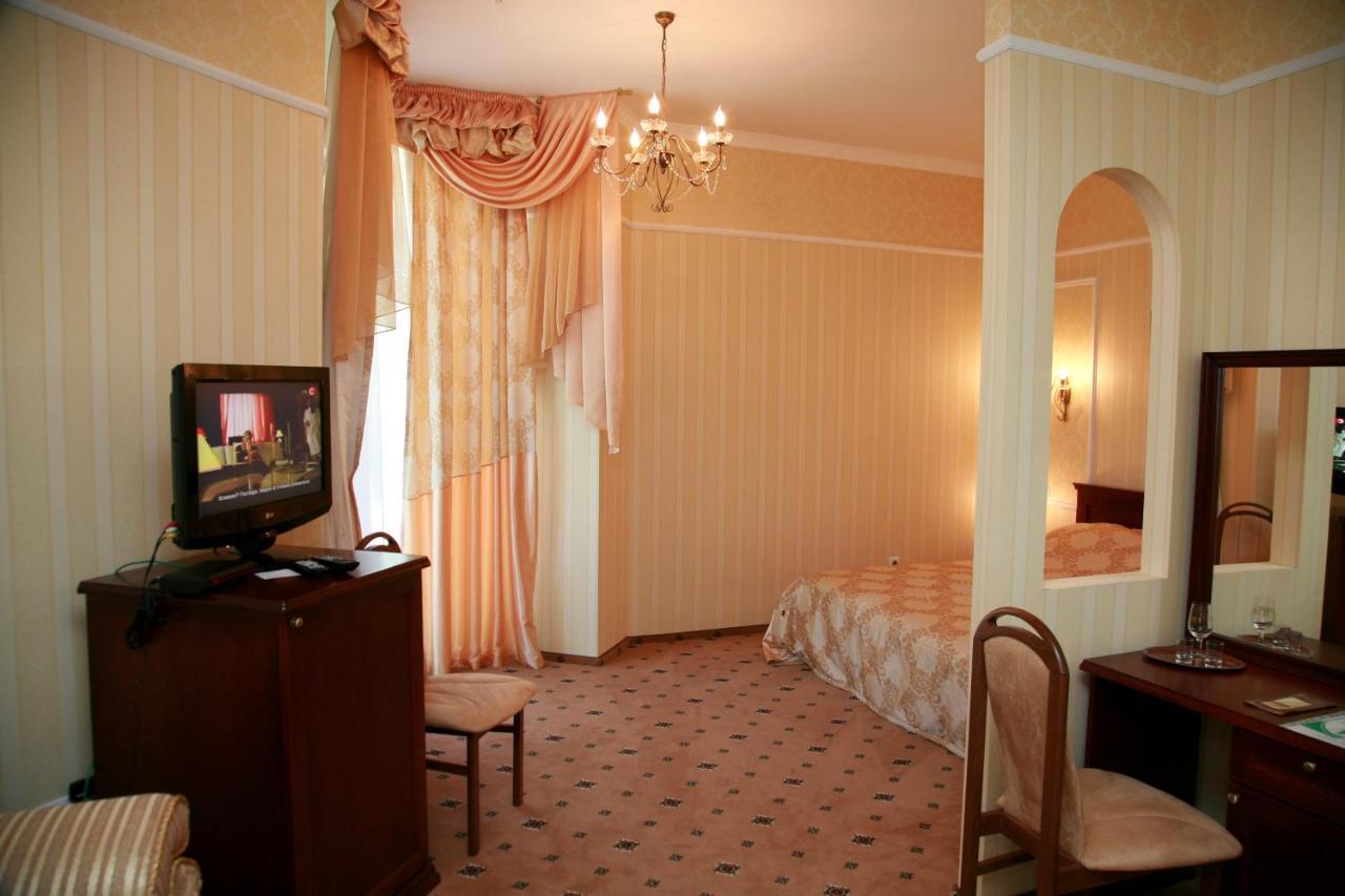 Optima Collection Park Hotel Ivano-Frankivsk Luaran gambar