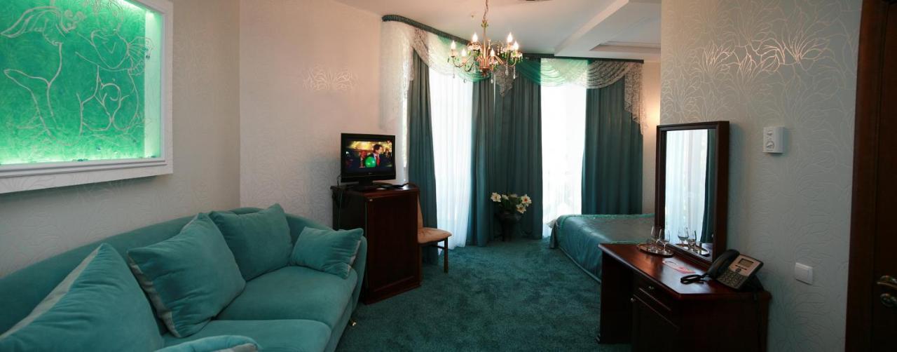 Optima Collection Park Hotel Ivano-Frankivsk Luaran gambar