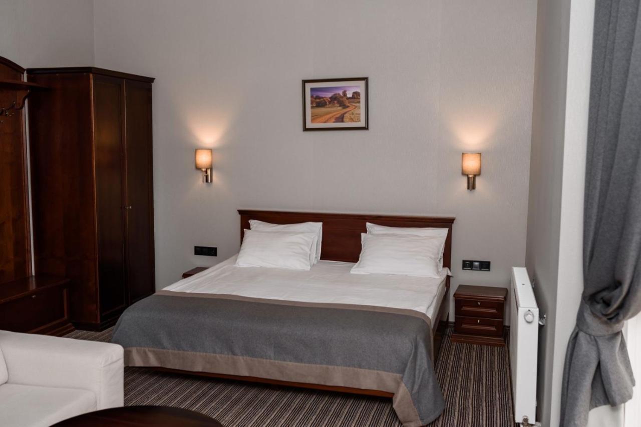 Optima Collection Park Hotel Ivano-Frankivsk Luaran gambar